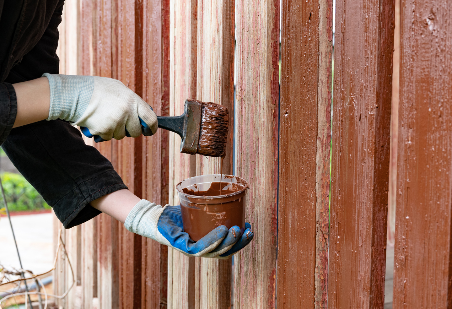 Fence Staining